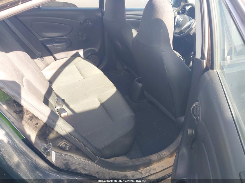 2017 Nissan Versa 1.6 S VIN: 3N1CN7AP1HL827753 Lot: 45629936