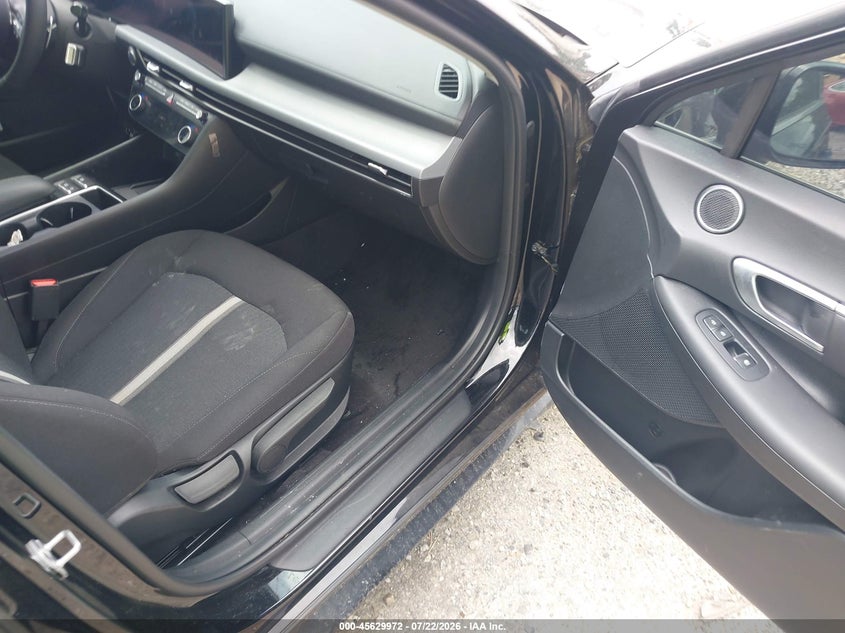 2024 HYUNDAI SONATA auction photo 5
