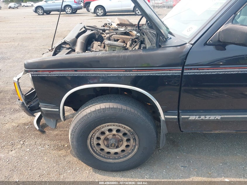 1994 Chevrolet Blazer S10 VIN: 1GNDT13W5R0158059 Lot: 45630003