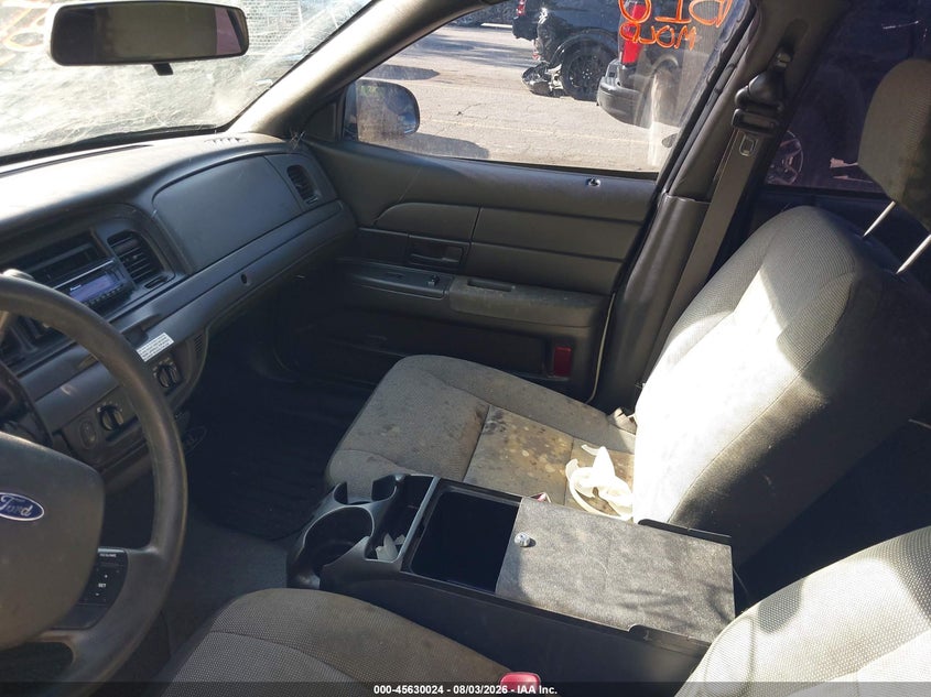 2009 FORD CROWN VICTORIA auction photo 5