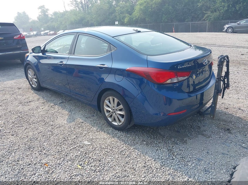 2016 HYUNDAI ELANTRA auction photo 3