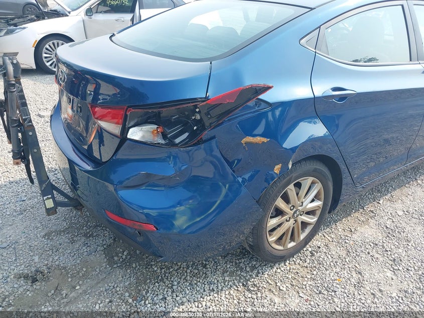 2016 HYUNDAI ELANTRA auction photo 6