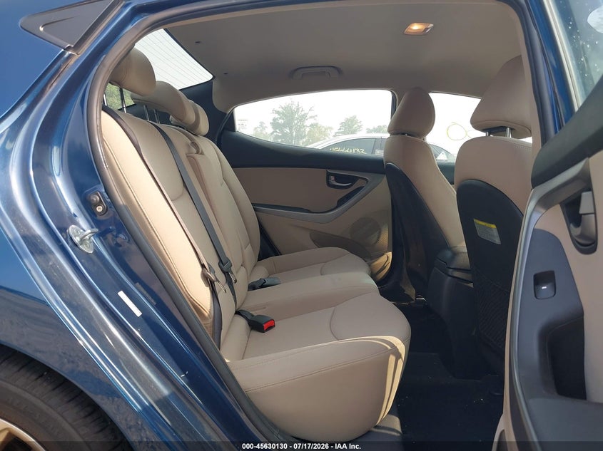 2016 HYUNDAI ELANTRA auction photo 8