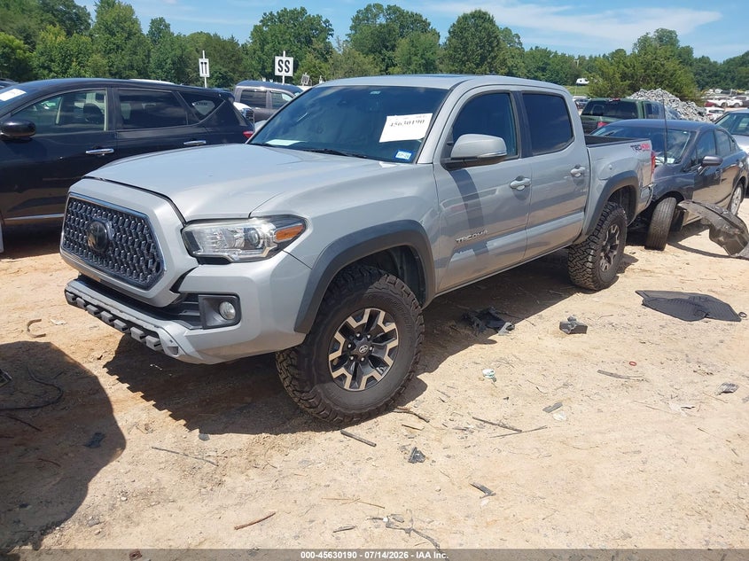 2018 Toyota Tacoma Trd Off Road, Front & Rear, IAAI, VIN 5TFCZ5AN6JX156109 — photo 2