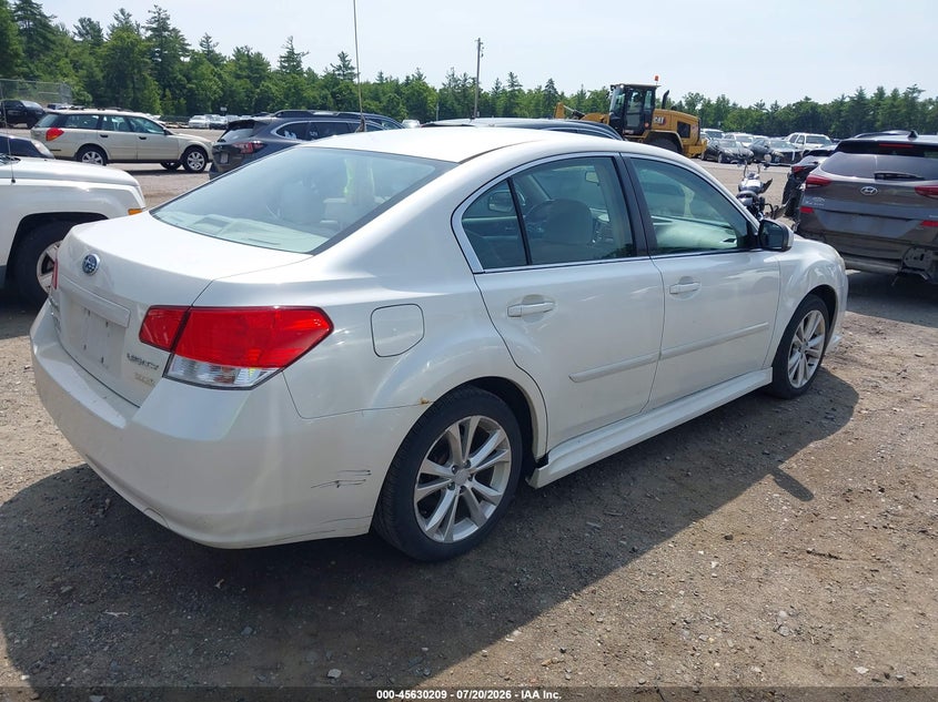 2013 SUBARU LEGACY auction photo 4