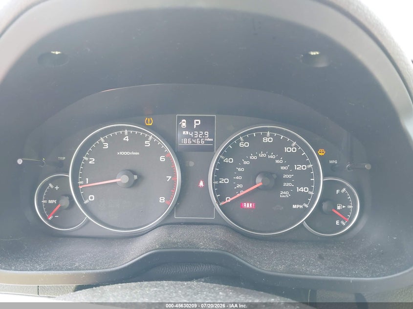 2013 SUBARU LEGACY auction photo 7