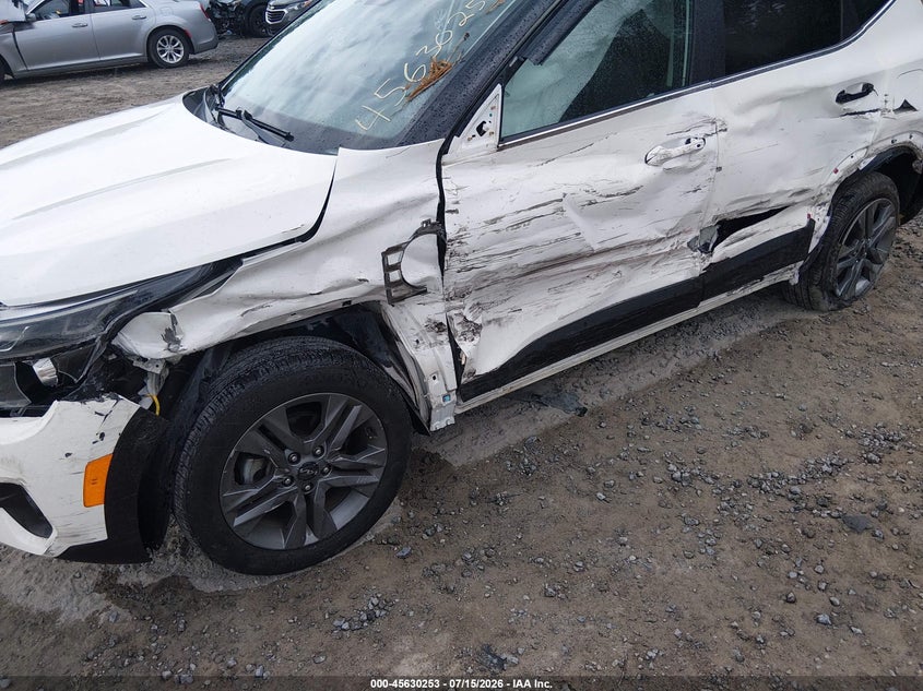2023 KIA SELTOS auction photo 6