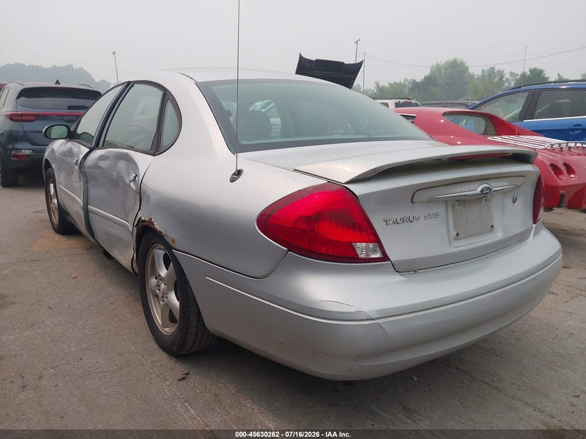 2002 FORD TAURUS auction photo 3