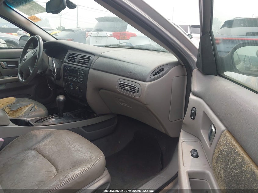 2002 FORD TAURUS auction photo 5