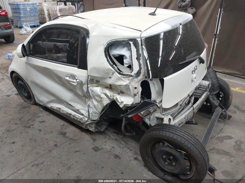 Vin: jtnjjxb02cj020459, lot: 46128797, scion iq 20123