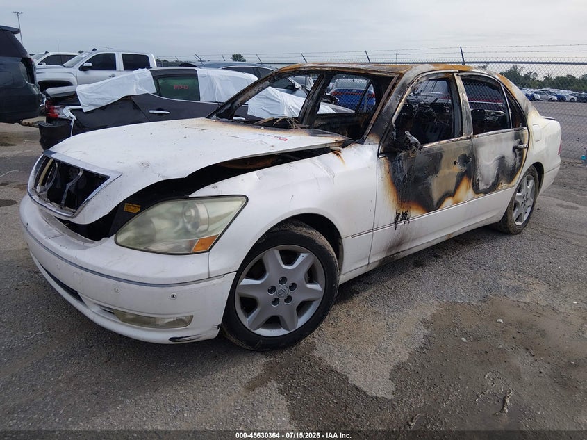 2004 LEXUS LS 430 auction photo 2