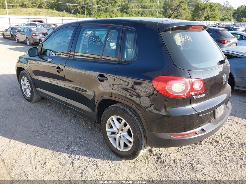 2011 VOLKSWAGEN TIGUAN auction photo 3