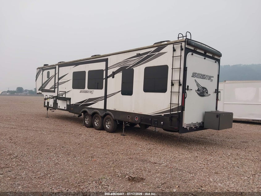 2021 JAYCO SEISMIC auction photo 3