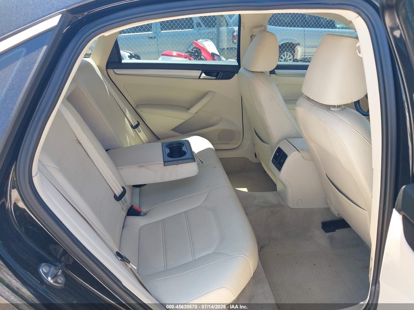 2014 Volkswagen Passat 2.0L Tdi Se VIN: 1VWBN7A32EC118971 Lot: 45630570