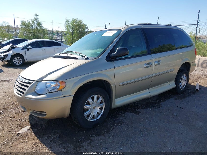 2006 Chrysler Town & Country Touring 2A4GP54LX6R871105 photo 1