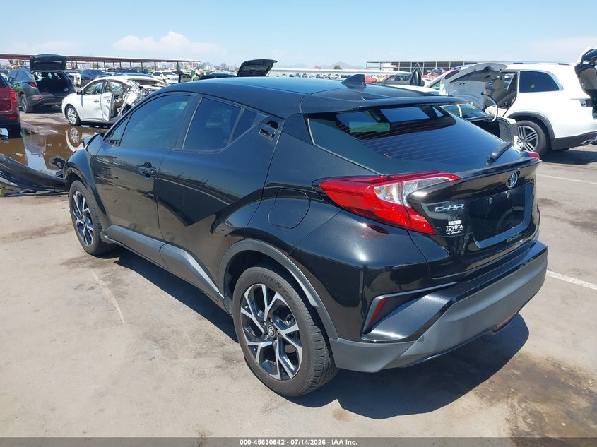 2018 TOYOTA C-HR auction photo 3