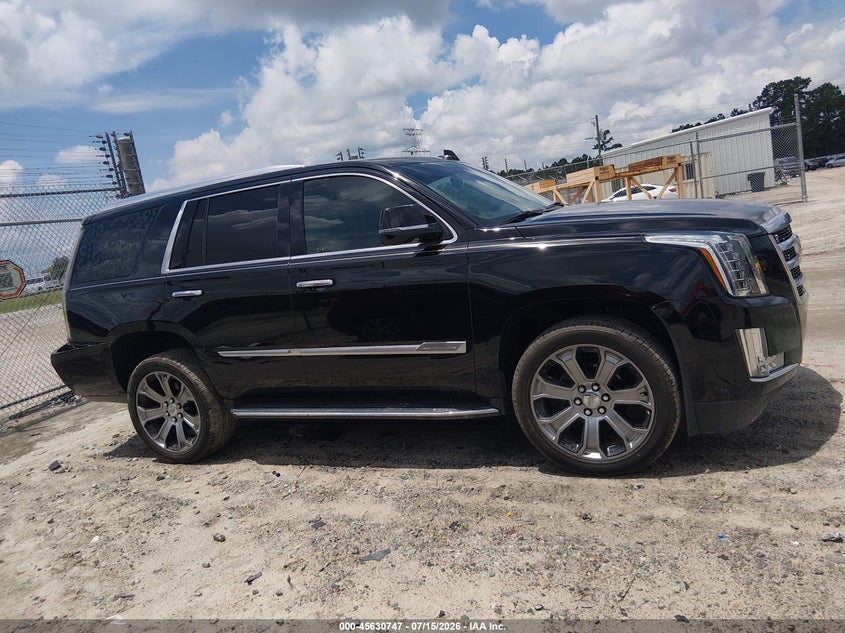 CADILLAC ESCALADE - zdjęcie 13