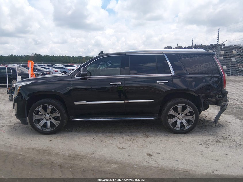 CADILLAC ESCALADE - zdjęcie 14