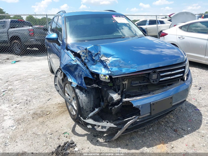 2018 Volkswagen Tiguan 2.0T Se/2.0T Sel VIN: 3VV3B7AXXJM133280 Lot: 45630796