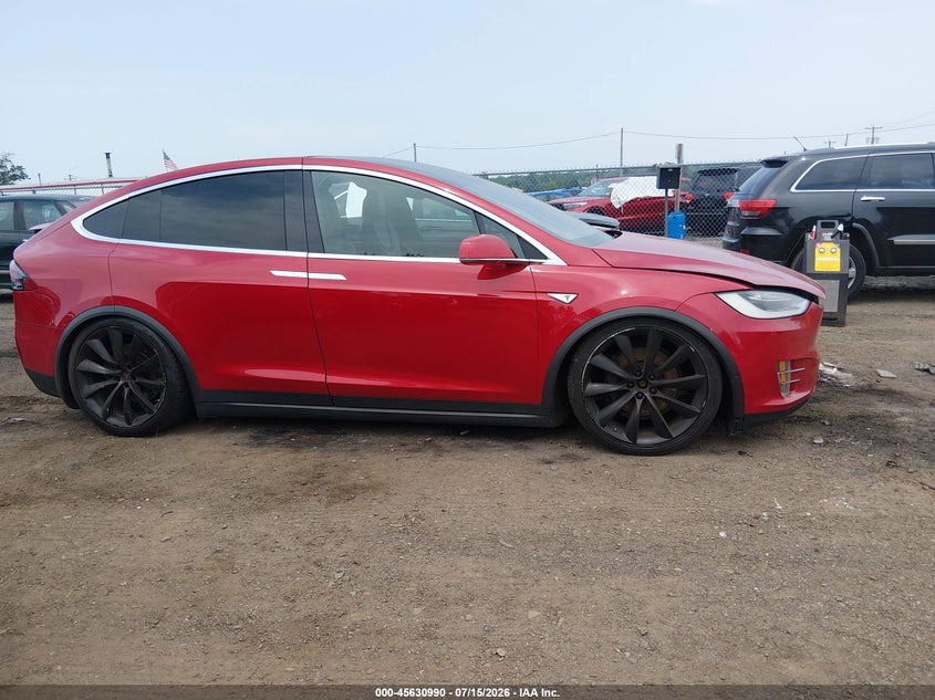 2016 Tesla Model X 60D/70D/75D/90D/P100D VIN: 5YJXCBE21GF006123 Lot: 45630990