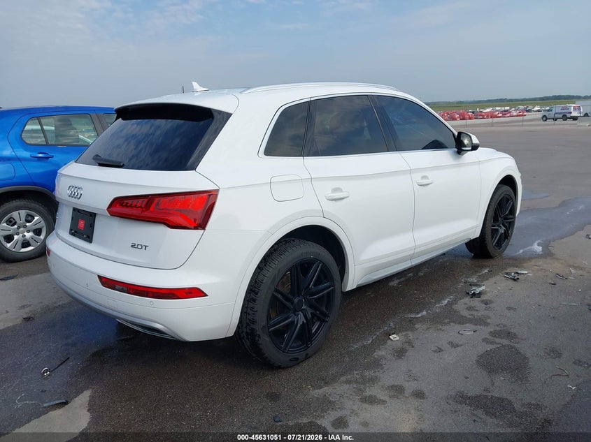 Vin: wa1bnafy0j2092093, lot: 46129517, audi q5 2.0t premium/2.0t tech premium 20184
