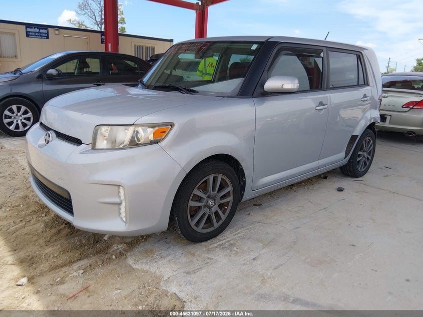 2013 SCION XB auction photo 2