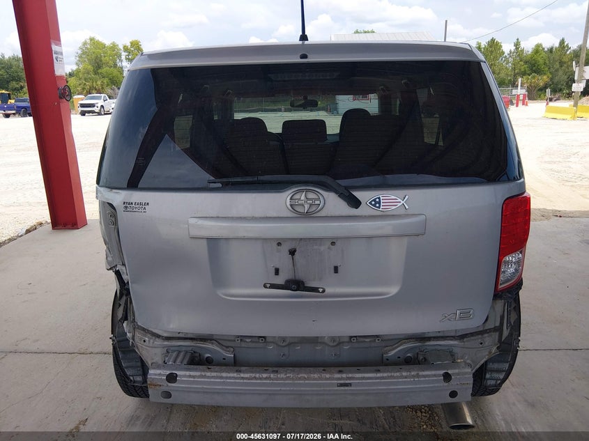 2013 SCION XB auction photo 6