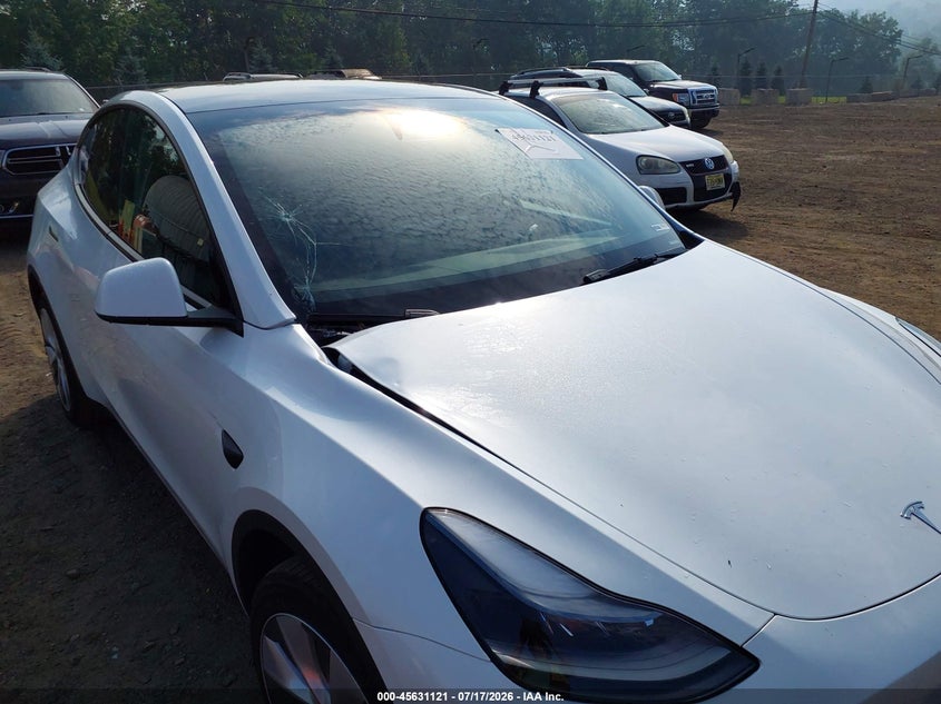 2024 Tesla Model Y Long Range Dual Motor All-Wheel Drive VIN: 7SAYGDEE9RA278551 Lot: 45631121