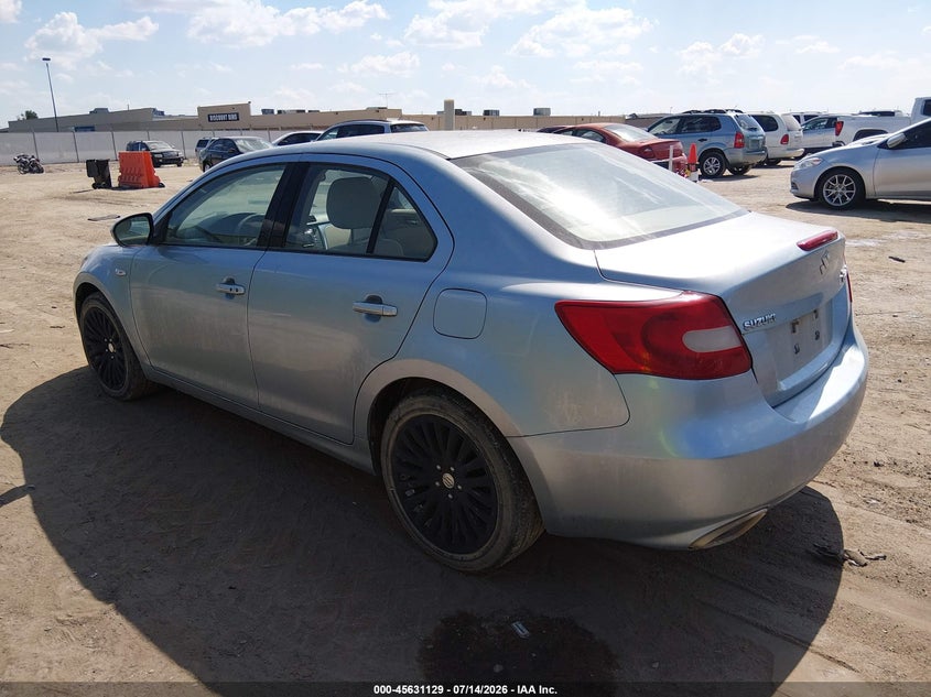 2012 SUZUKI KIZASHI auction photo 3