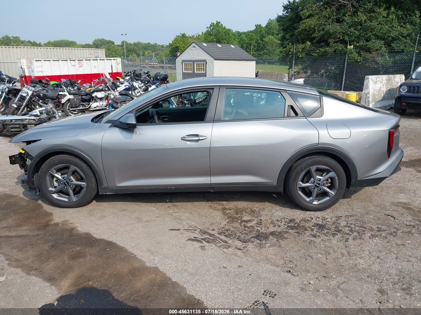 2025 Kia K4 Lxs VIN: 3KPFT4DE1SE142320 Lot: 45631135
