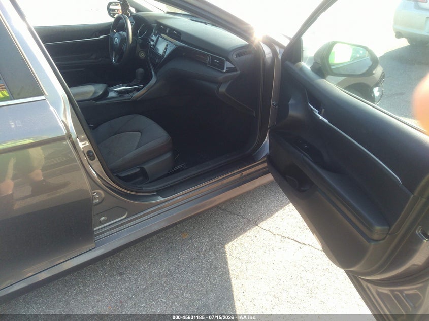 TOYOTA CAMRY - zdjęcie 5
