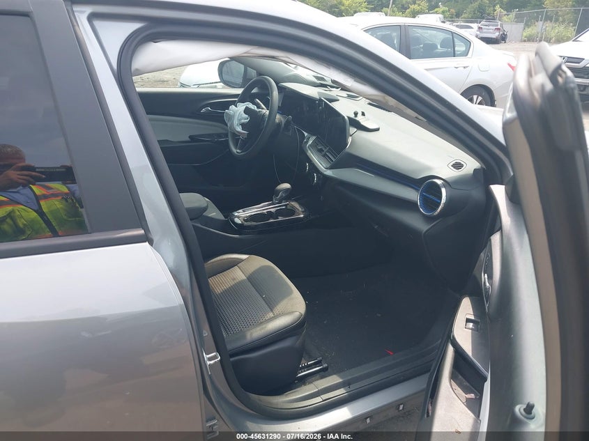 2025 CHEVROLET TRAX auction photo 5