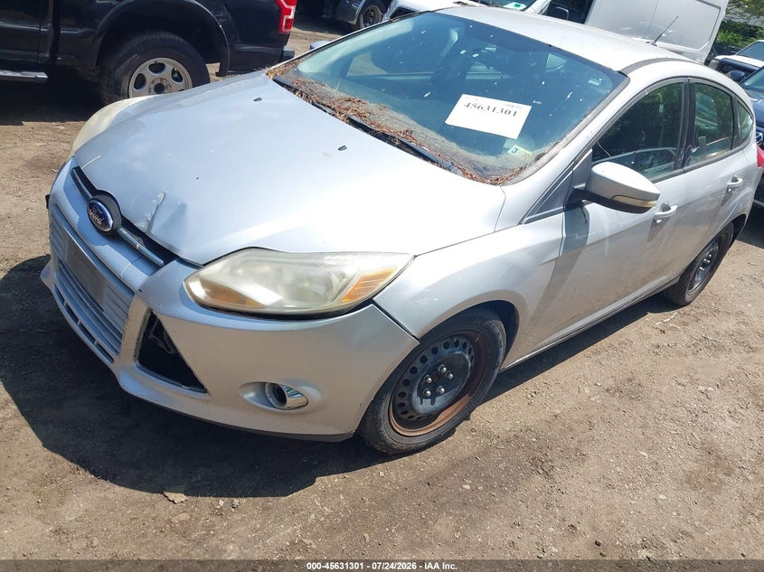 Vin: 1fahp3k27cl230562, lot: 46129766, ford focus se 20122