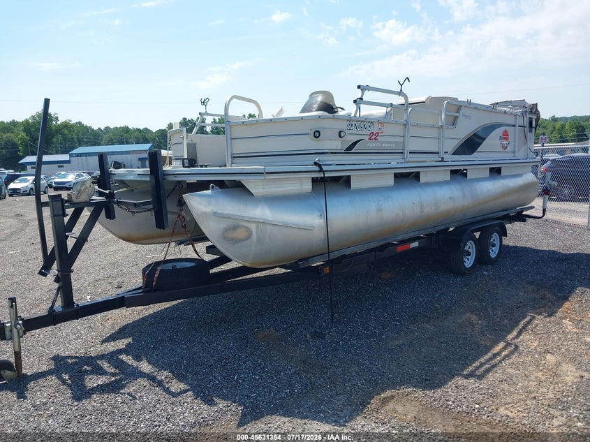 2001 SUNTRACKER PH30 PONTOON BOAT auction photo 2