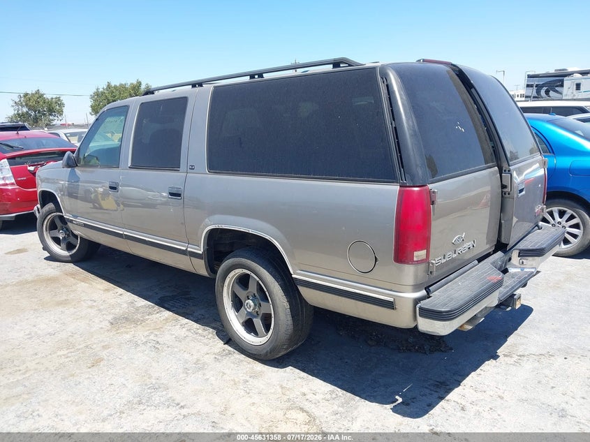 1999 GMC SUBURBAN auction photo 3