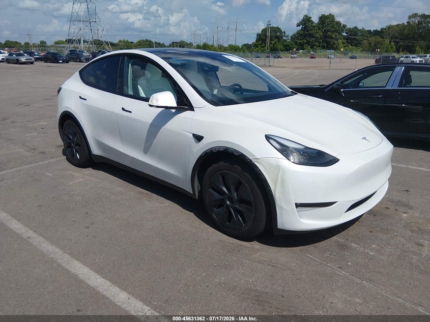2025 TESLA MODEL Y  (VIN: 7SAYGAEE5SF222517)