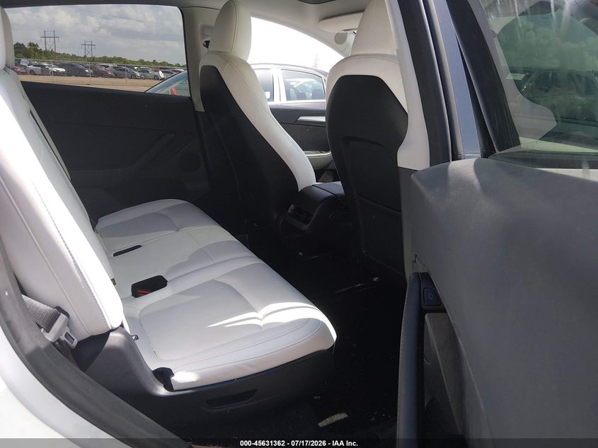 2025 Tesla Model Y Long Range Dual Motor All-Wheel Drive VIN: 7SAYGAEE5SF222517 Lot: 45631362