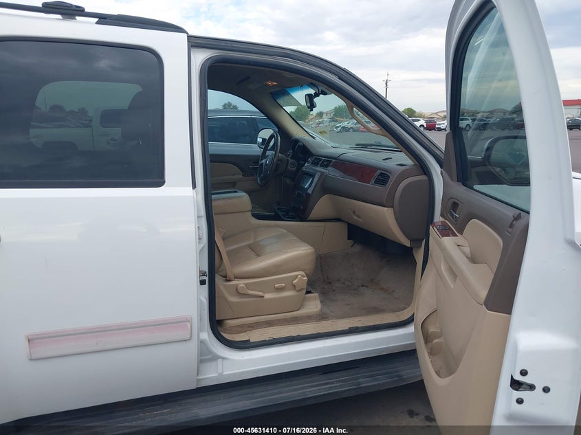 2010 CHEVROLET TAHOE auction photo 5