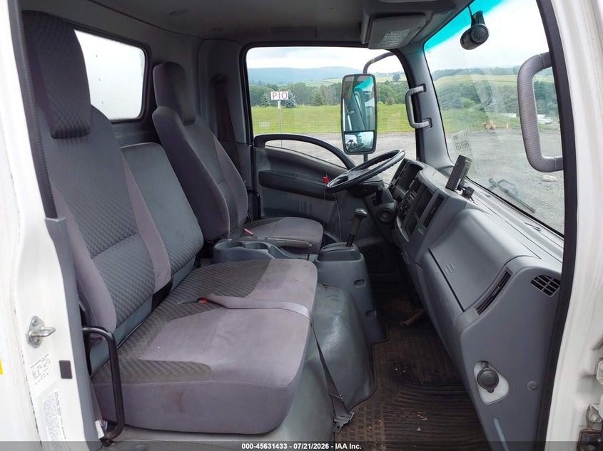 2015 ISUZU NPR DSL REG AT auction photo 7