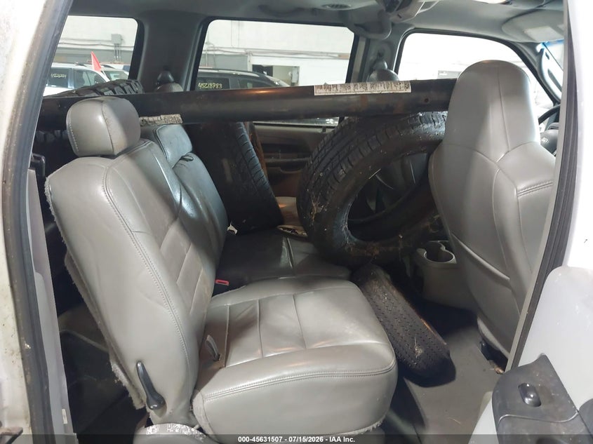 2005 FORD EXCURSION auction photo 8