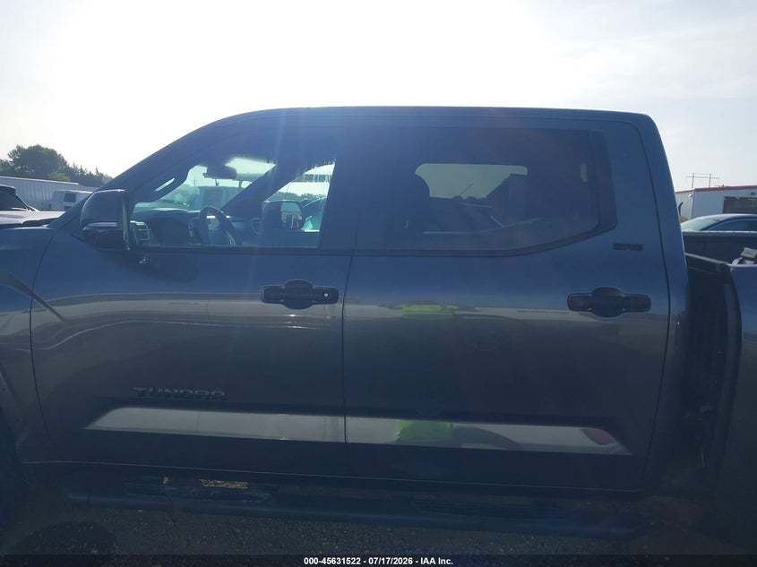 2026 Toyota Tundra Sr5 Crewmax 5.5' Bed VIN: 5TFLA5DB5TX388051 Lot: 45631522