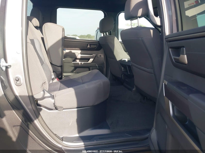 2026 Toyota Tundra Sr5 Crewmax 5.5' Bed VIN: 5TFLA5DB5TX388051 Lot: 45631522