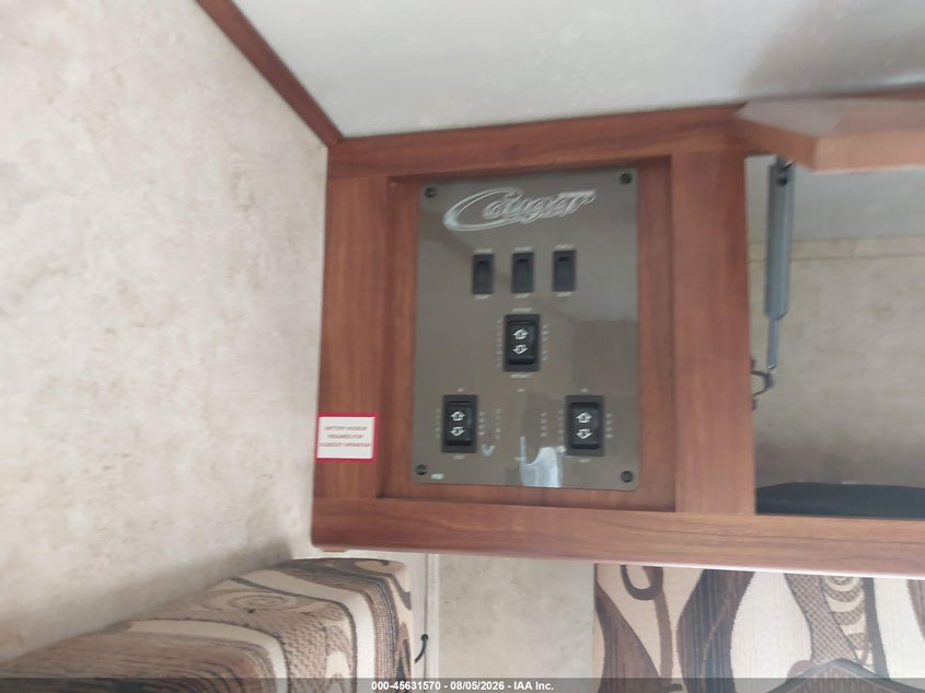 2013 RECREATIONAL KEYSTONE COUGAR auction photo 7
