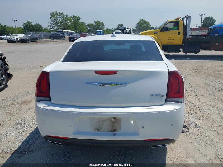 2015 Chrysler 300 300S VIN: 2C3CCABG0FH763374 Lot: 45631642