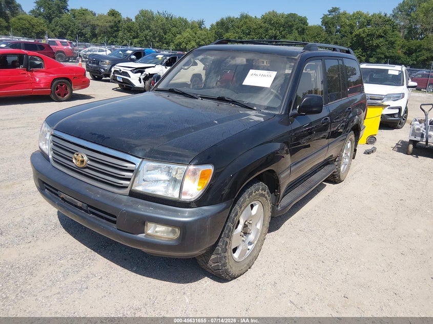 2003 TOYOTA LAND CRUISER auction photo 2
