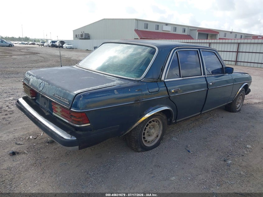 1984 MERCEDES-BENZ 300 auction photo 4