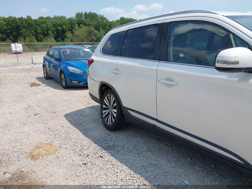 2020 MITSUBISHI OUTLANDER auction photo 6