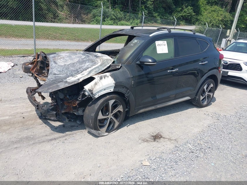 2017 HYUNDAI TUCSON auction photo 2