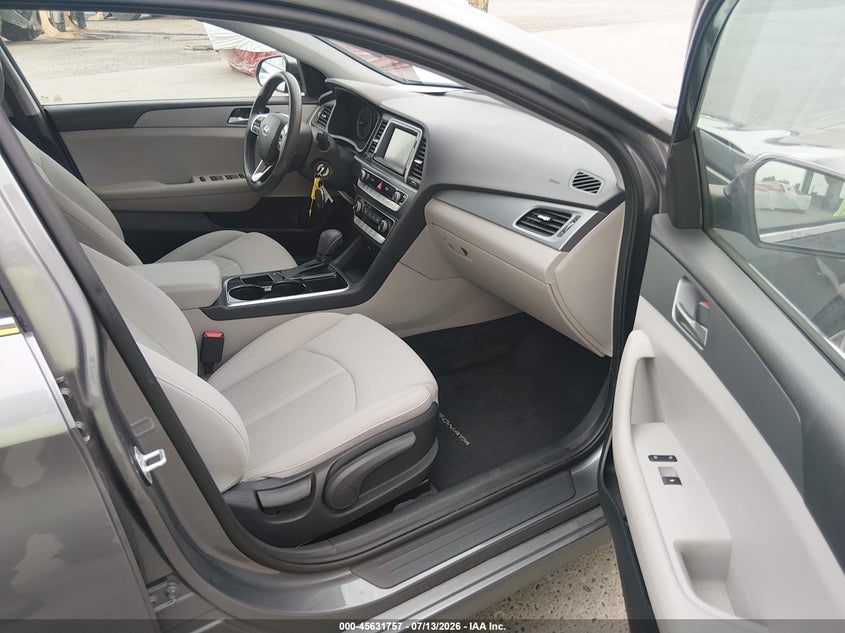 2019 HYUNDAI SONATA auction photo 5