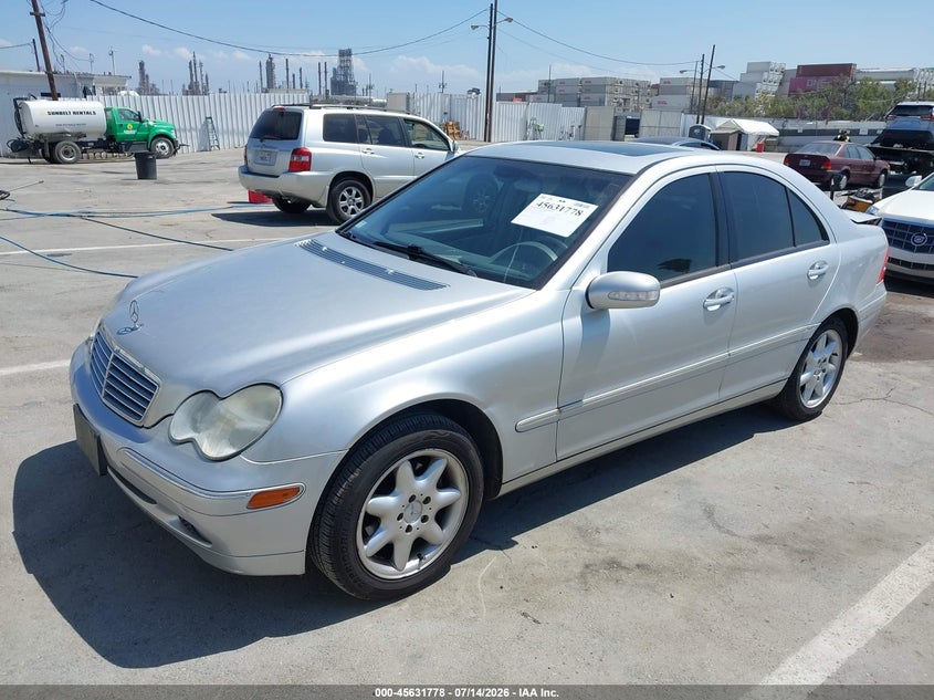 2002 Mercedes-Benz C 240, Rear, IAAI, VIN WDBRF61J72E002770 — photo 2